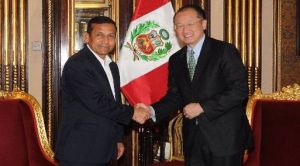 Presidente del Banco Mundial Jim Yong Kim y Ollanta Humala de Perú