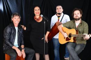 Eva Ayllón, Jean Paul Strauss y Bareto