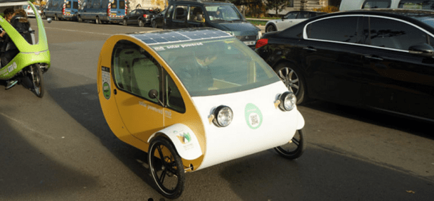 Mö primer vehículo solar del mundo curvo con placas flexibles