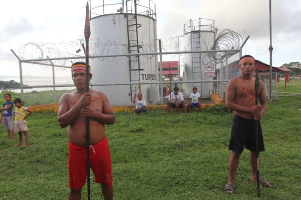 pipeline-spill-indegenous-protest-2