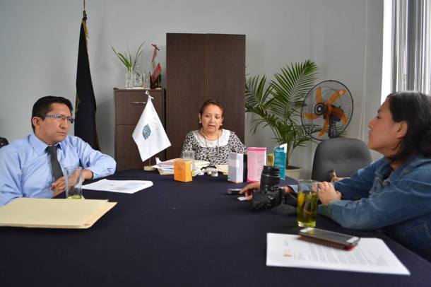 decana-cqfp-dra-amelia-villar-lopez-y-repres-cqfp-dr-edwin-mendoza