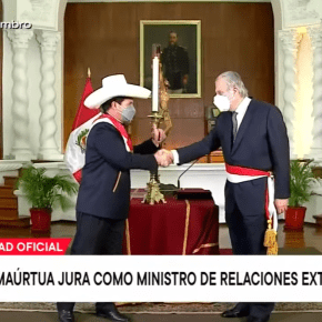 Nuevo canciller de Perú Oscar Maúrtua aleja orientación de extrema izquierda en relaciones internacionales en comparación con el saliente&nbsp;Béjar