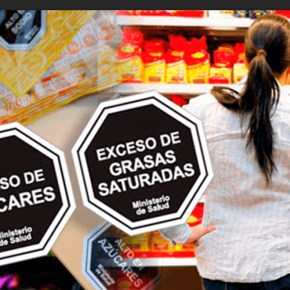 Ante la resolución del uso de stickers octógonos nutricionales en los alimentos además de la impresión directa declarada por Indecopi, CCL la&nbsp;destaca