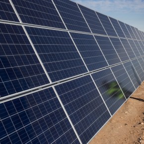 La empresa de generación y trasmisión eléctrica ENGIE Energía Perú obtuvo financiamiento de 600 millones de dólares de IFC del Banco Mundial para centrales solar, eólica y almacenamiento de energía con&nbsp;baterías