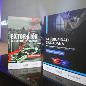 Presentan libros CCL en la FIL Lima 2025 que contienen propuestas para enfrentar la inseguridad ciudadana y la extorsión: Entregarán ejemplares gratuitamente el lunes 4 de agosto a las 6 de la&nbsp;tarde